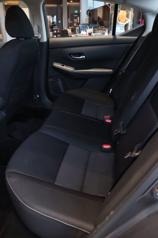 Nissan Sentra  2022 à Jonquière, Québec - 9 - w1024h768px