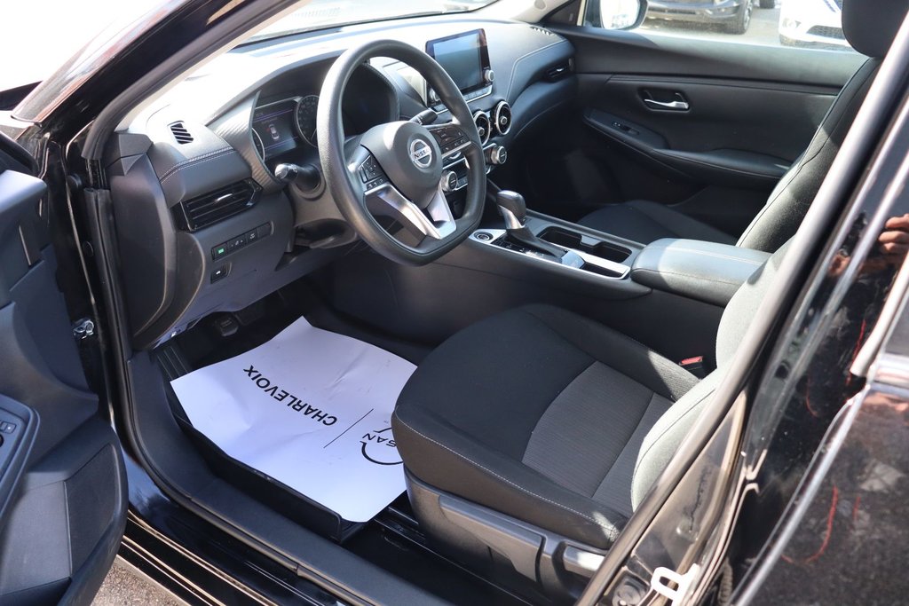 2023 Nissan Sentra SV in Jonquière, Quebec - 8 - w1024h768px