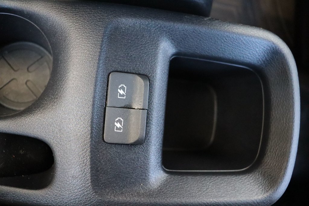 2021 Nissan Versa in Baie-Comeau, Quebec - 17 - w1024h768px