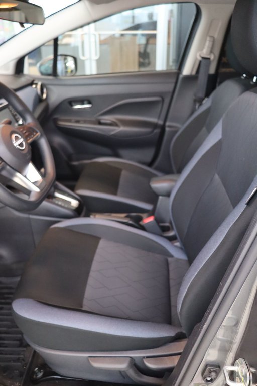 Nissan Versa  2024 à Jonquière, Québec - 8 - w1024h768px