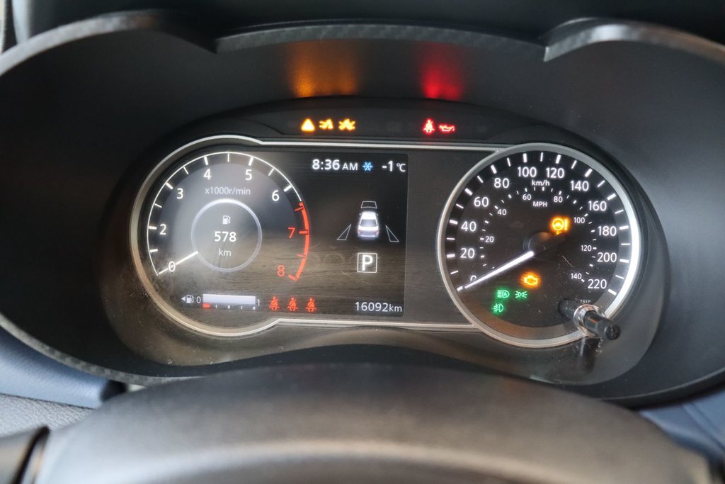 Nissan Versa  2024 à Jonquière, Québec - 12 - w1024h768px