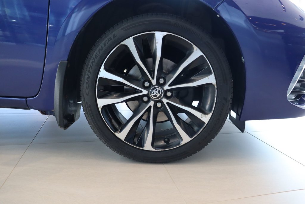 Toyota Corolla  2017 à Baie-Comeau, Québec - 8 - w1024h768px