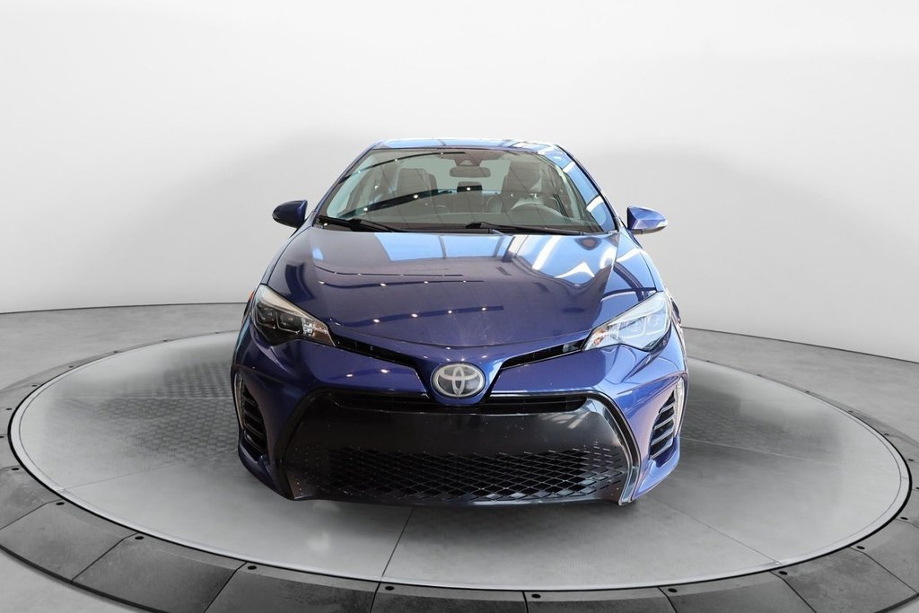 Toyota Corolla  2017 à Baie-Comeau, Québec - 3 - w1024h768px