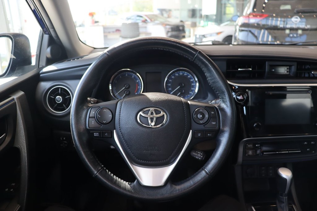 Toyota Corolla  2017 à Baie-Comeau, Québec - 11 - w1024h768px