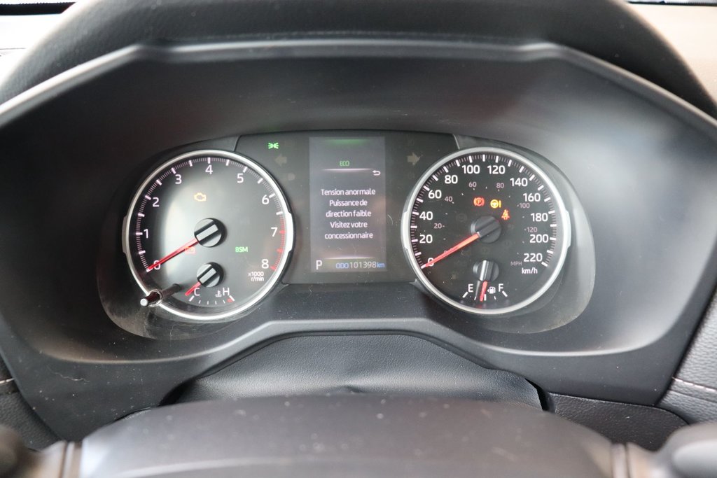 Toyota RAV4  2021 à Jonquière, Québec - 13 - w1024h768px