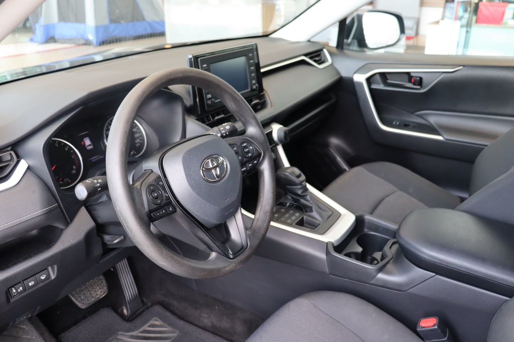 Toyota RAV4  2021 à Jonquière, Québec - 11 - w1024h768px