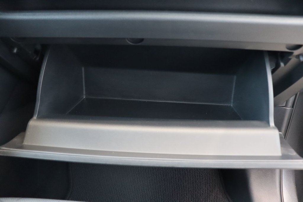 Toyota RAV4  2021 à Jonquière, Québec - 21 - w1024h768px