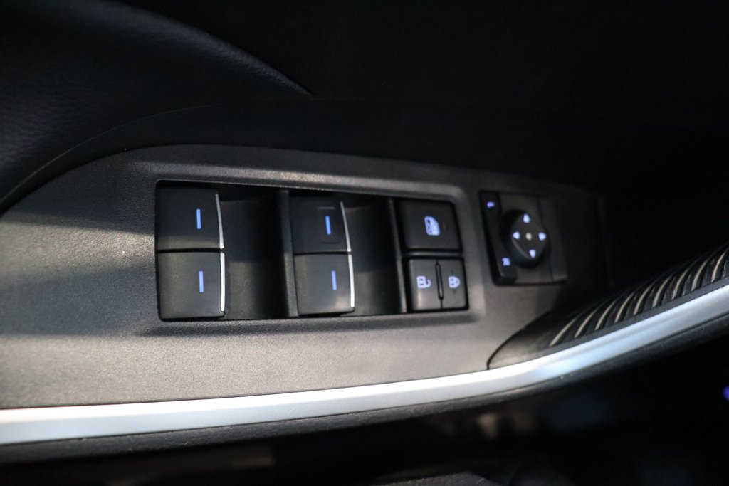 Toyota RAV4 Hybrid SE 2022 à Chicoutimi, Québec - 23 - w1024h768px