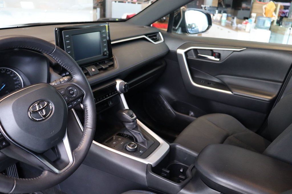 Toyota RAV4 Hybrid SE 2022 à Chicoutimi, Québec - 16 - w1024h768px