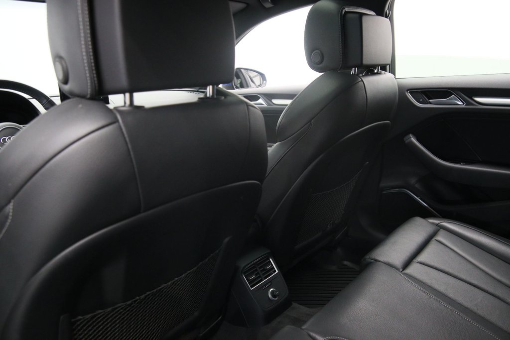 2019 Audi S3 Sedan in Baie-Comeau, Quebec - 9 - w1024h768px