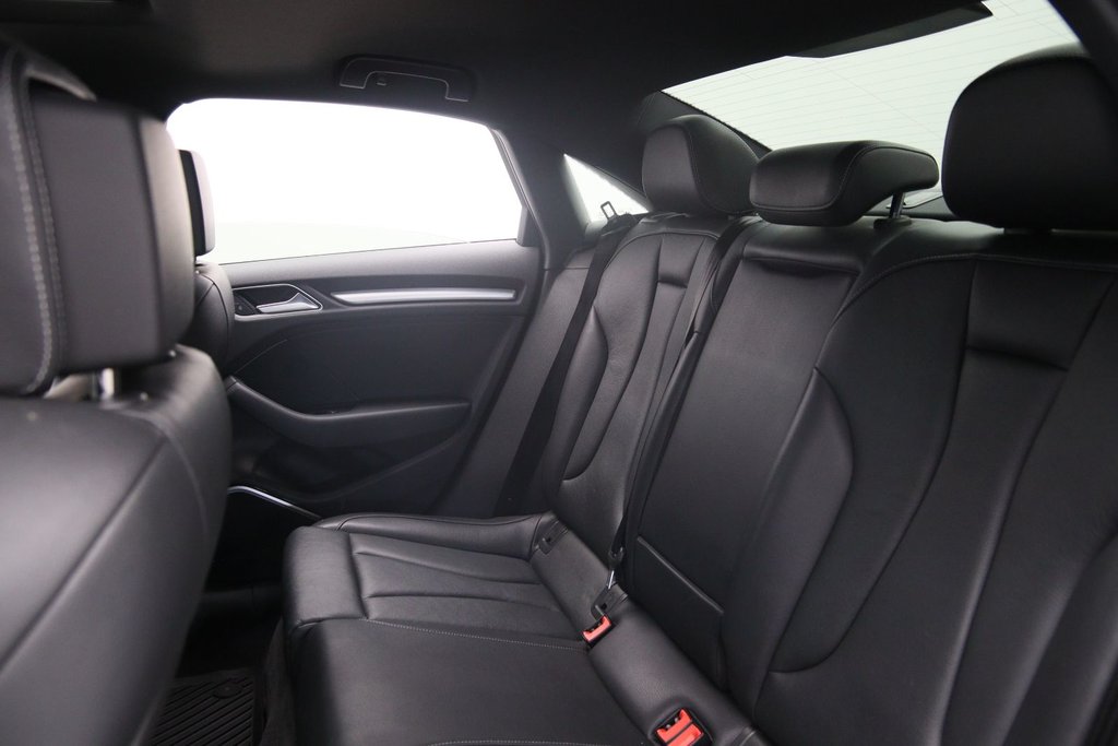 2019 Audi S3 Sedan in Baie-Comeau, Quebec - 8 - w1024h768px