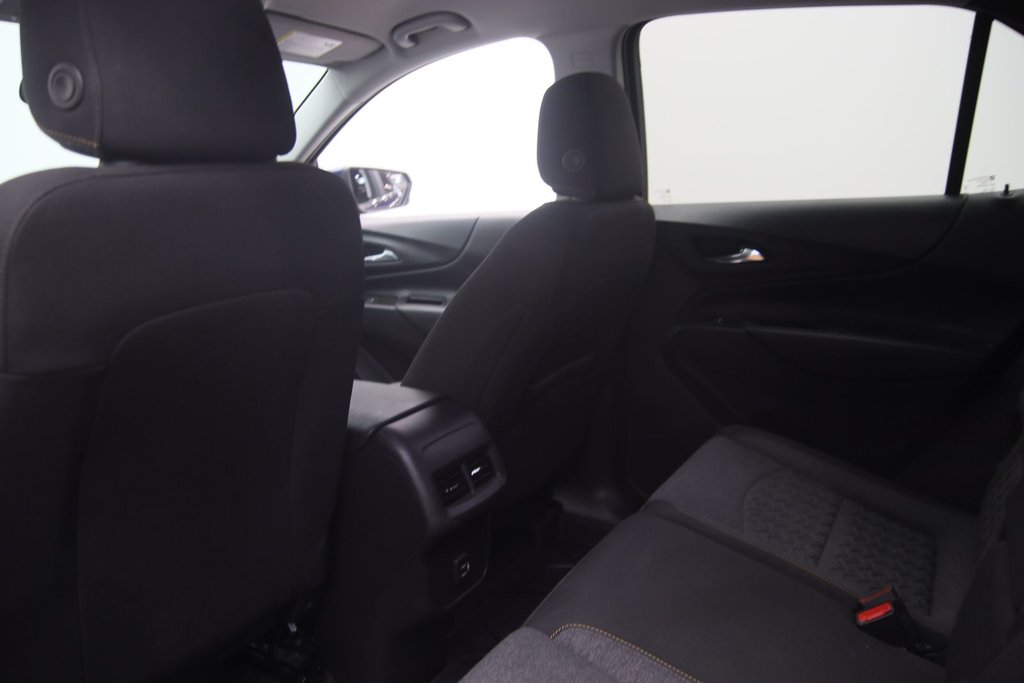 2022 Chevrolet Equinox in Sept-Îles, Quebec - 8 - w1024h768px