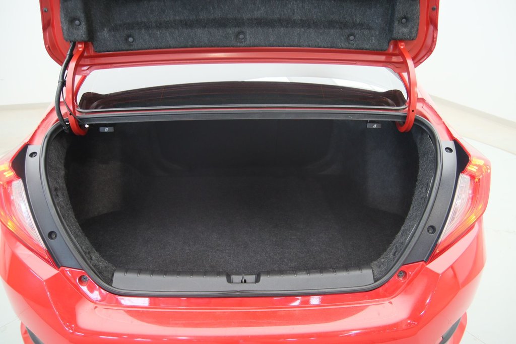 2019 Honda Civic Sedan in Sept-Îles, Quebec - 18 - w1024h768px