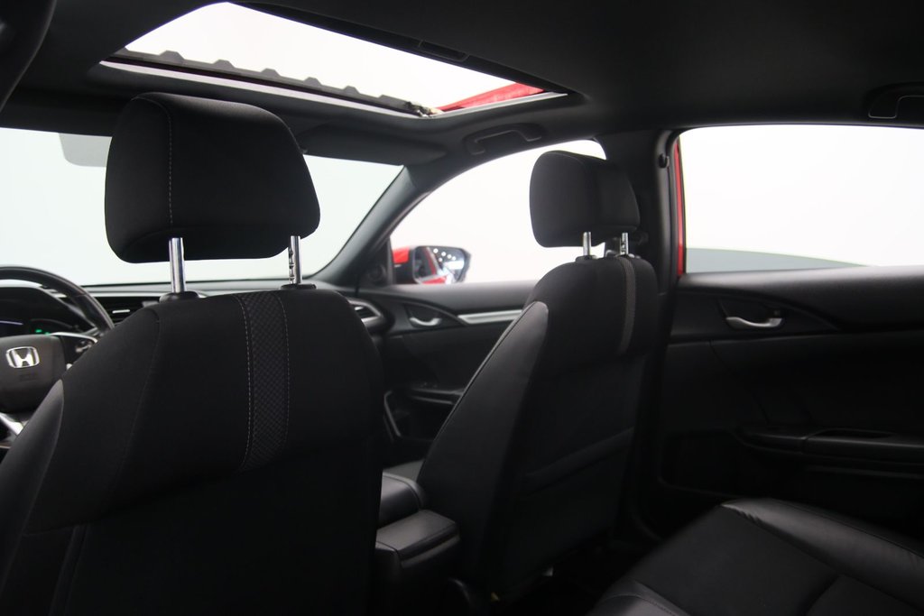 2019 Honda Civic Sedan in Sept-Îles, Quebec - 9 - w1024h768px