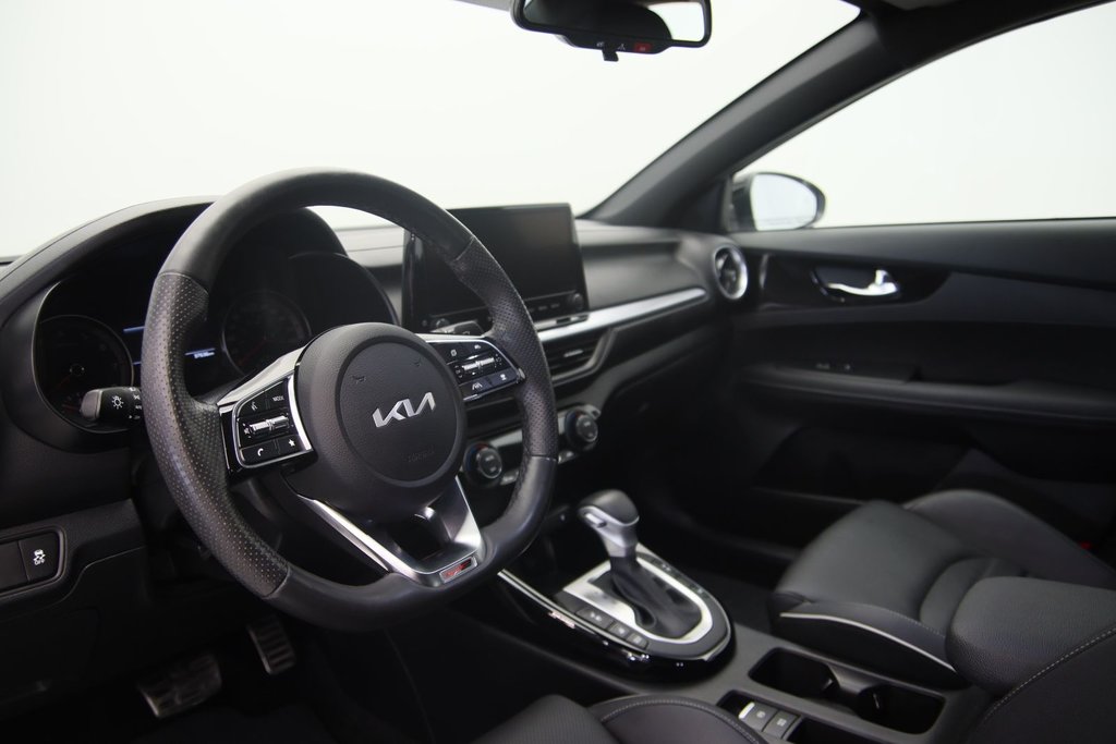 2023 Kia Forte in Chicoutimi, Quebec - 6 - w1024h768px