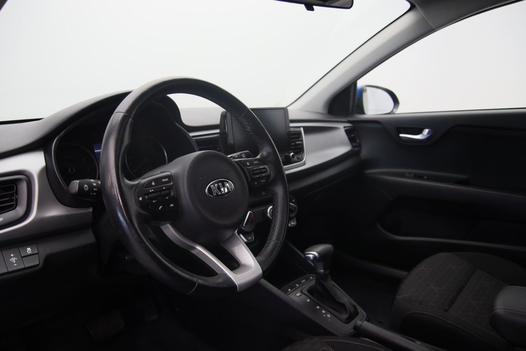 Kia Rio 5-door  2021 à Jonquière, Québec - 6 - w1024h768px