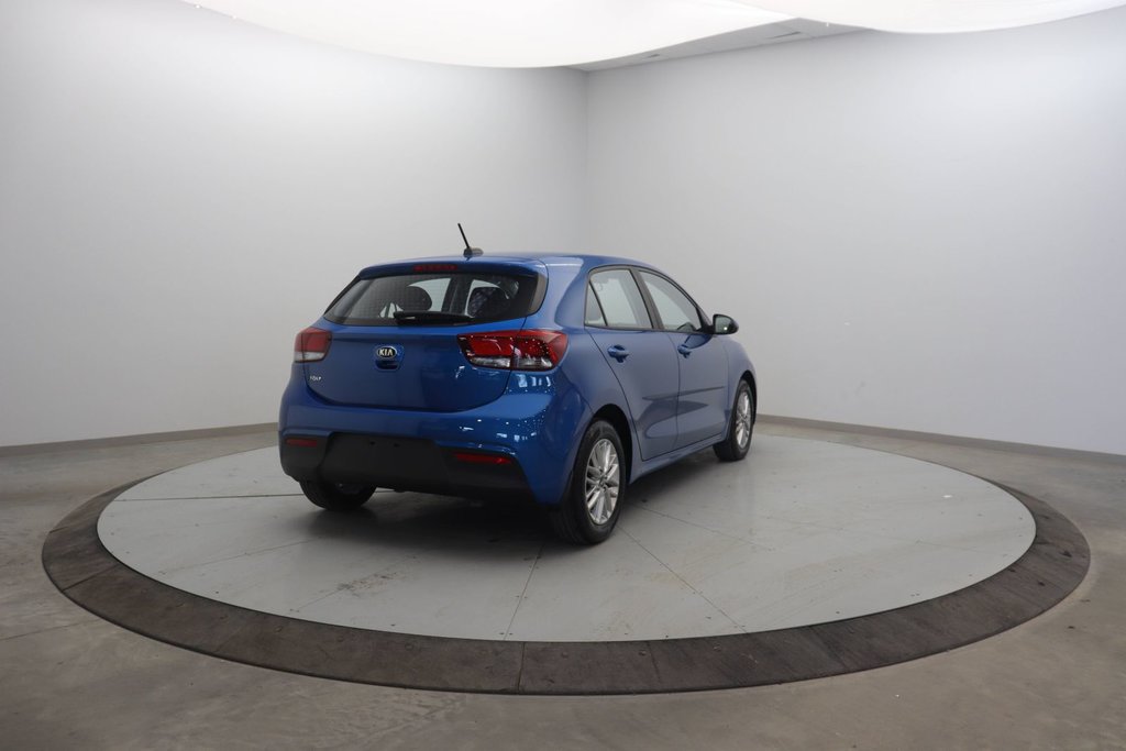 Kia Rio 5-door  2021 à Jonquière, Québec - 4 - w1024h768px