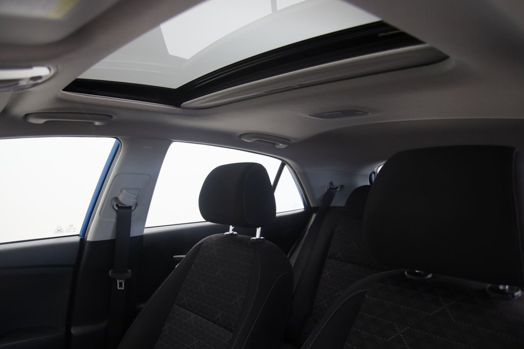 Kia Rio 5-door  2021 à Jonquière, Québec - 8 - w1024h768px