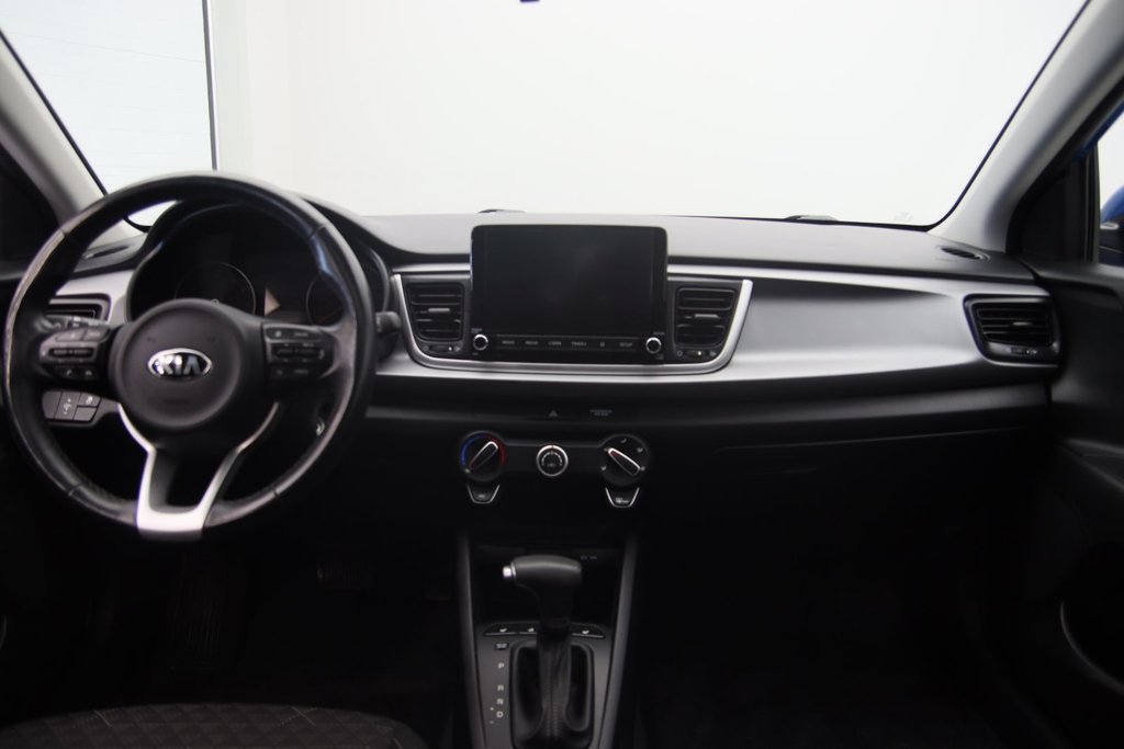 Kia Rio 5-door  2021 à Jonquière, Québec - 11 - w1024h768px