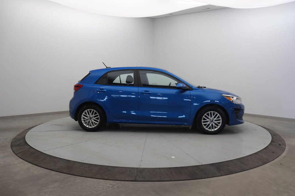 Kia Rio 5-door  2021 à Jonquière, Québec - 3 - w1024h768px