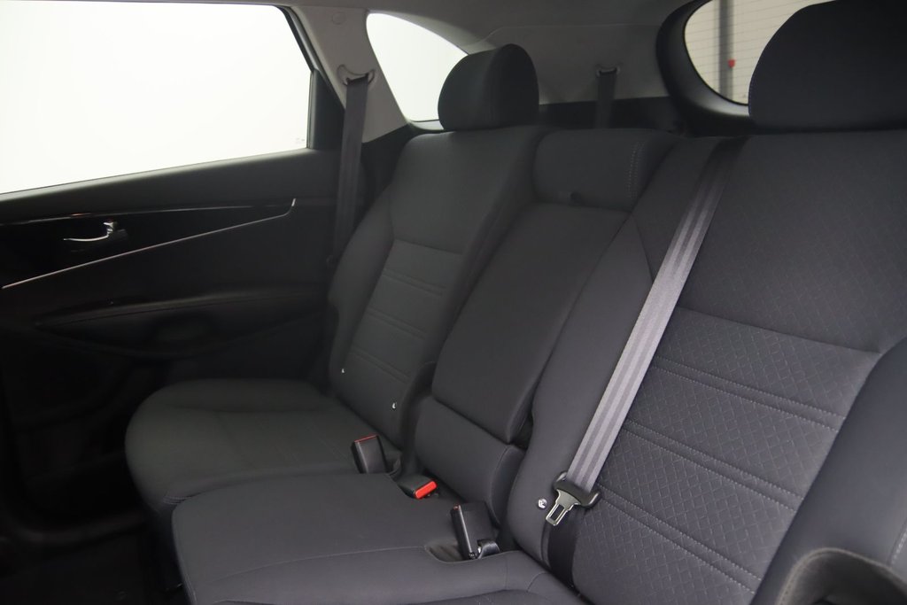 Kia Sorento  2020 à Jonquière, Québec - 9 - w1024h768px
