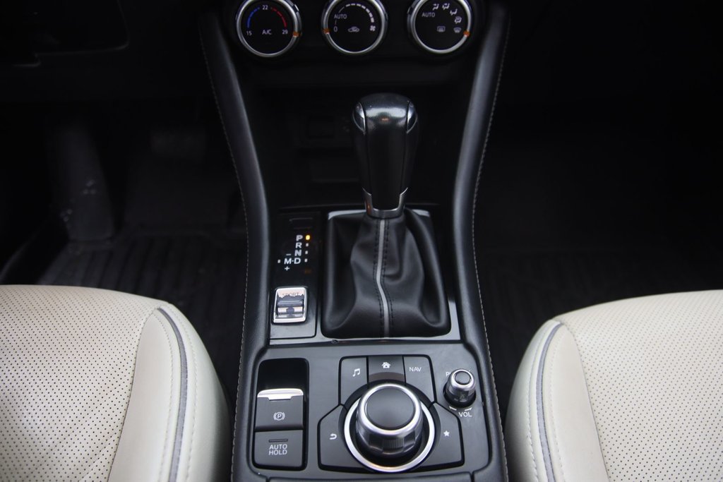 2019 Mazda CX-3 in Jonquière, Quebec - 13 - w1024h768px