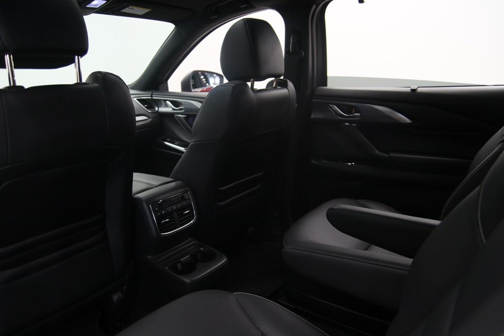 2023 Mazda CX-9 in Baie-Comeau, Quebec - 9 - w1024h768px
