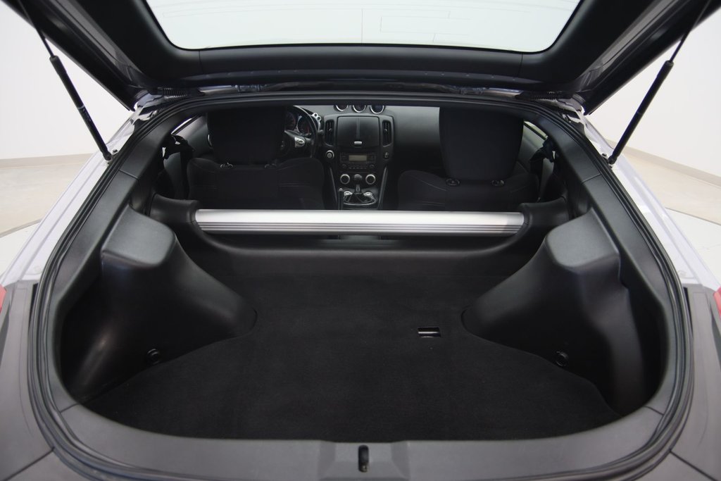 2019 Nissan 370Z coupe in Baie-Comeau, Quebec - 16 - w1024h768px