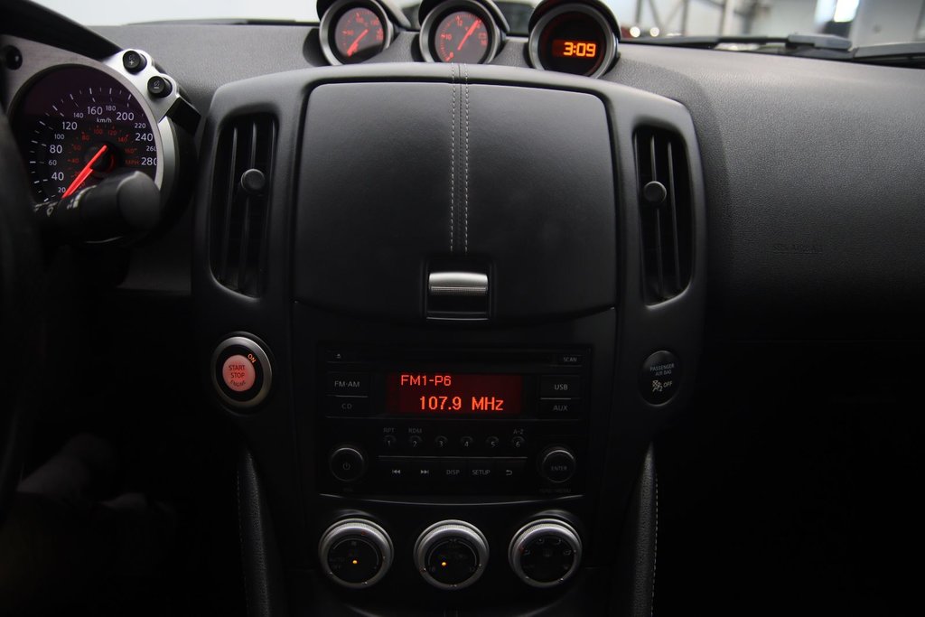 2019 Nissan 370Z coupe in Baie-Comeau, Quebec - 12 - w1024h768px