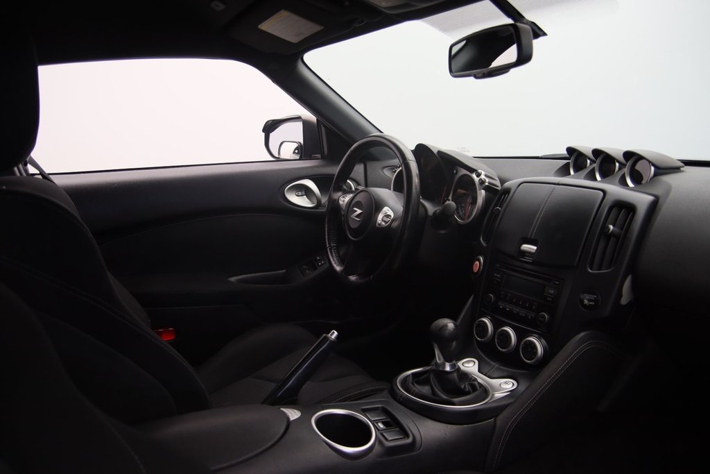 2019 Nissan 370Z coupe in Baie-Comeau, Quebec - 14 - w1024h768px
