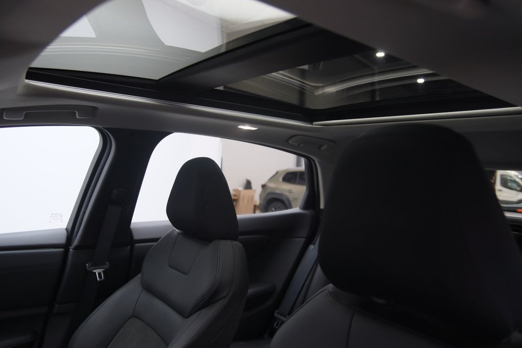 2023 Nissan ARIYA in Jonquière, Quebec - 8 - w1024h768px