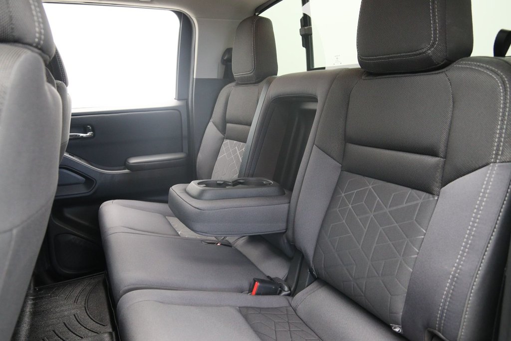 2025 Nissan Frontier in Baie-Comeau, Quebec - 8 - w1024h768px