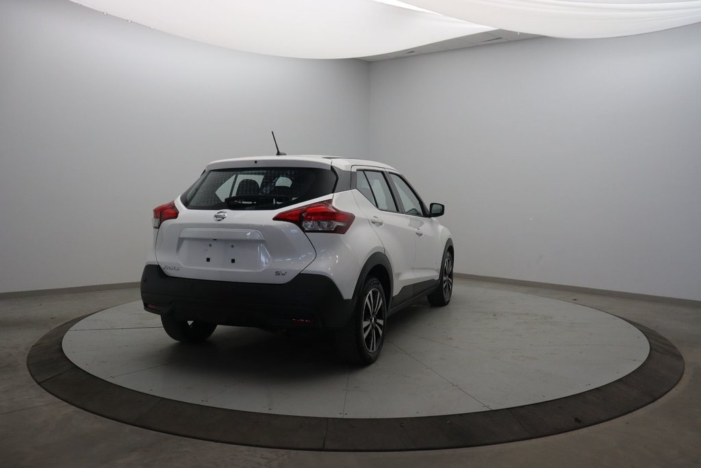 2020 Nissan Kicks in Sept-Îles, Quebec - 4 - w1024h768px