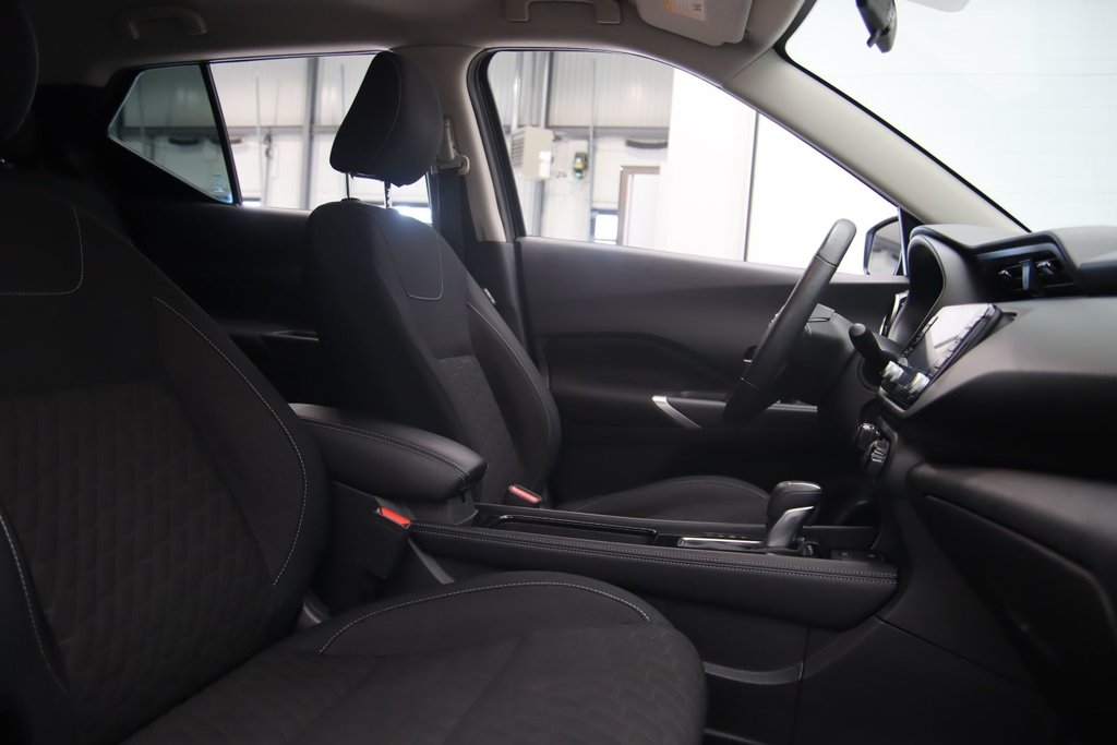 2021 Nissan Kicks SV in Jonquière, Quebec - 14 - w1024h768px