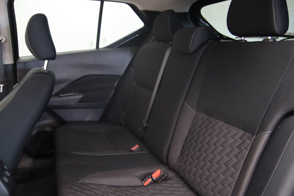2021 Nissan Kicks SV in Jonquière, Quebec - 9 - w1024h768px