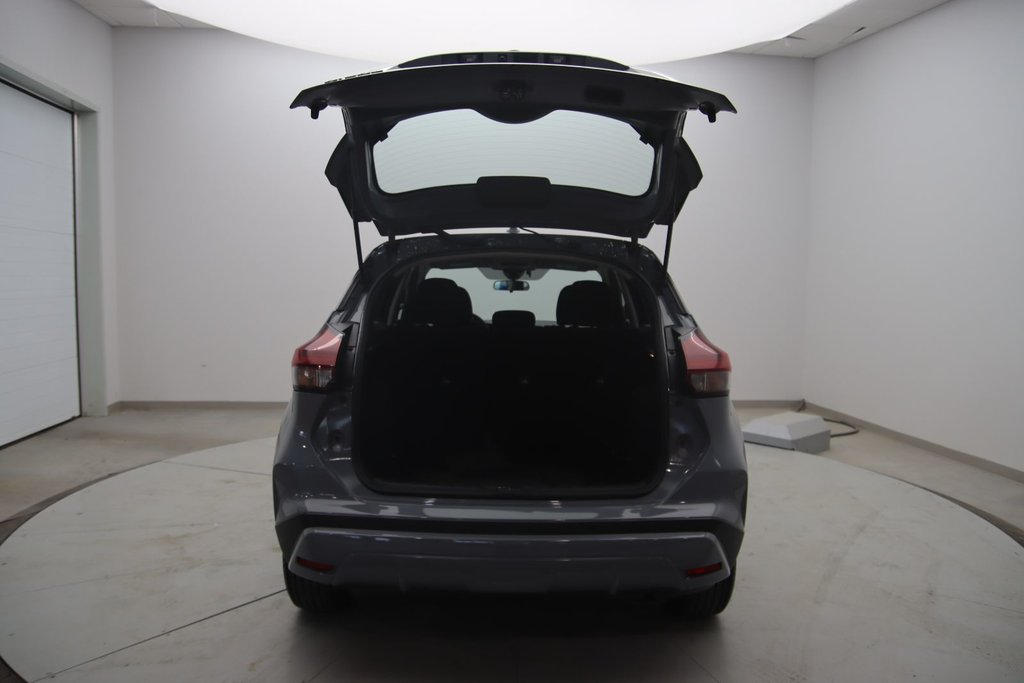 2021 Nissan Kicks in Baie-Comeau, Quebec - 17 - w1024h768px