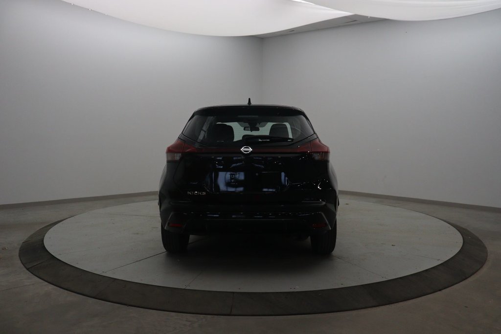 2021 Nissan Kicks S in Chicoutimi, Quebec - 5 - w1024h768px