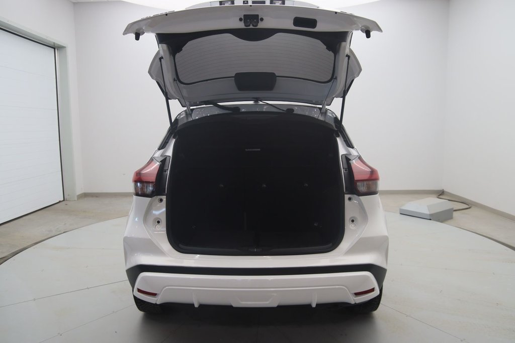2021 Nissan Kicks in Sept-Îles, Quebec - 17 - w1024h768px