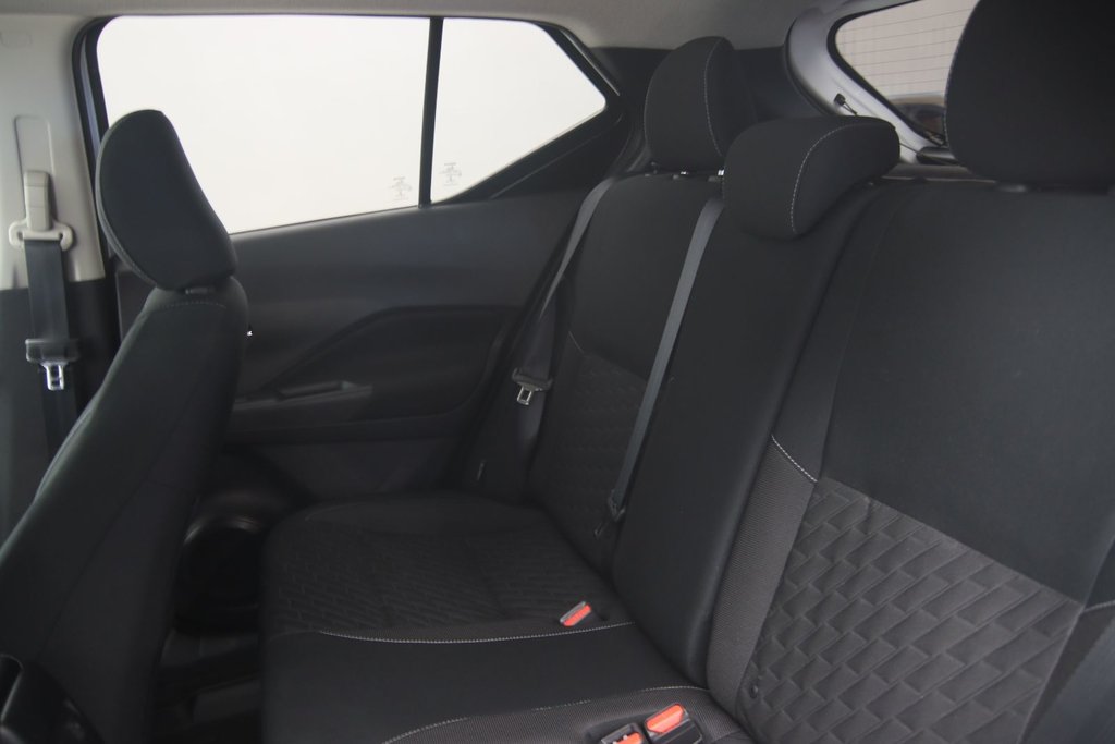 2021 Nissan Kicks in Sept-Îles, Quebec - 9 - w1024h768px