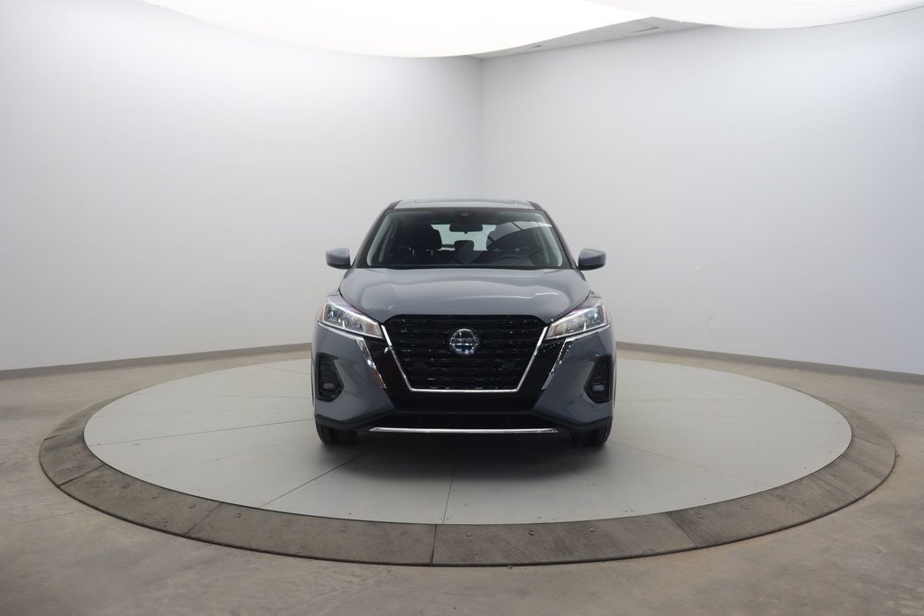 2021 Nissan Kicks S in Jonquière, Quebec - 2 - w1024h768px