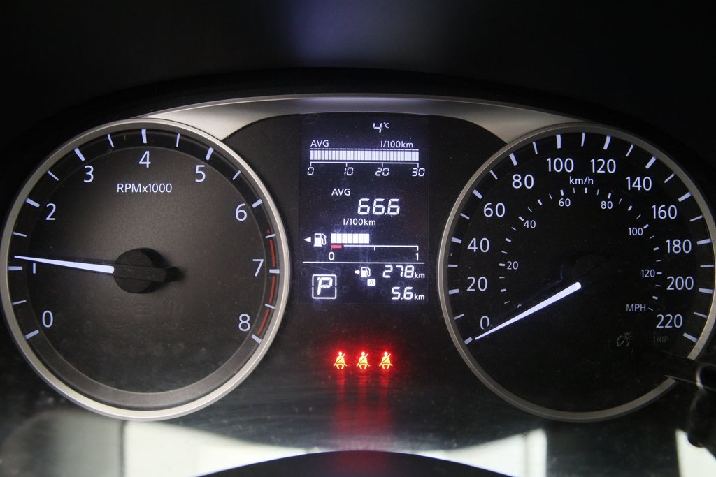 2021 Nissan Kicks S in Jonquière, Quebec - 13 - w1024h768px