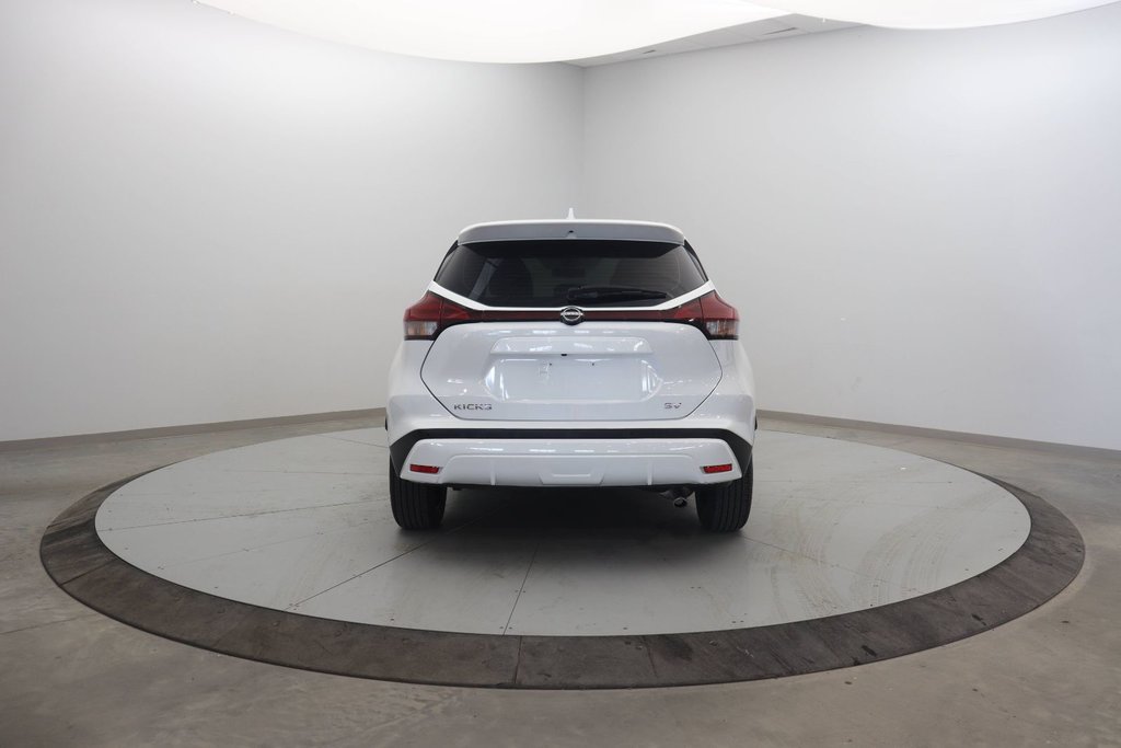 2022 Nissan Kicks SV in Chicoutimi, Quebec - 5 - w1024h768px