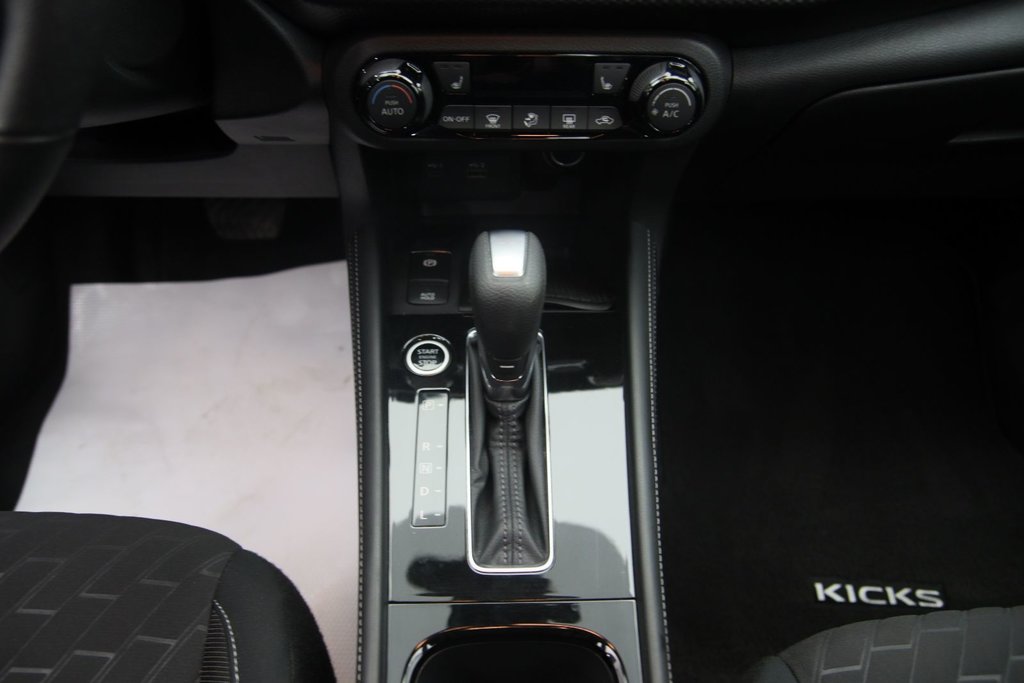 2023 Nissan Kicks in Sept-Îles, Quebec - 11 - w1024h768px