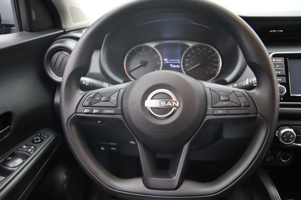 2023 Nissan Kicks S in Chicoutimi, Quebec - 11 - w1024h768px