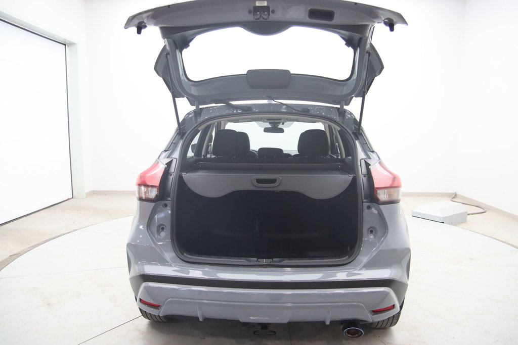 2023 Nissan Kicks S in Chicoutimi, Quebec - 17 - w1024h768px