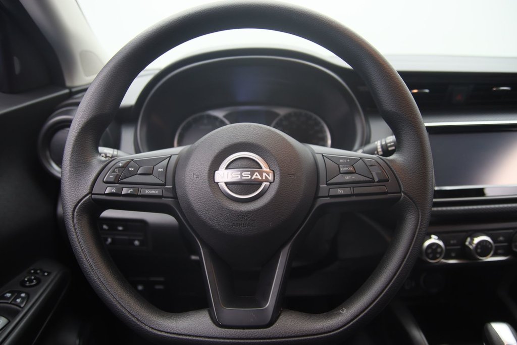 2023 Nissan Kicks S in Jonquière, Quebec - 11 - w1024h768px