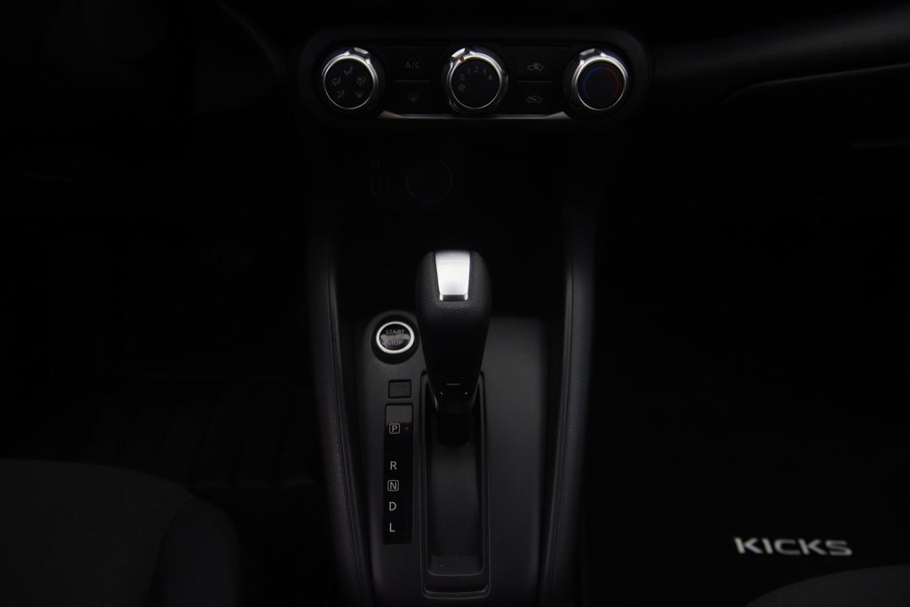 Nissan Kicks  2024 à Jonquière, Québec - 13 - w1024h768px
