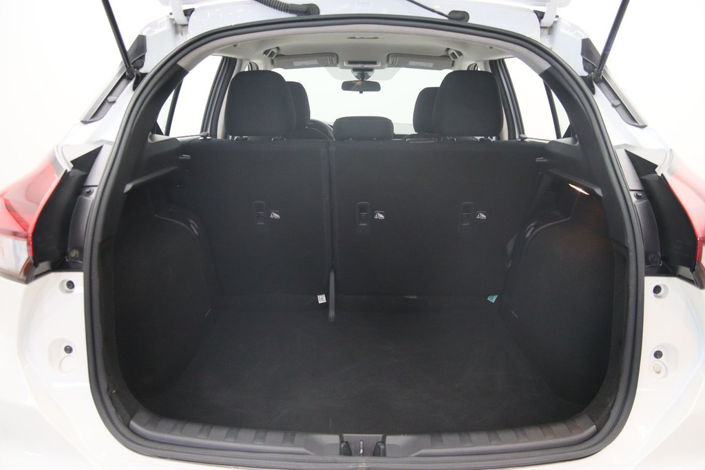 2024 Nissan Kicks in Sept-Îles, Quebec - 17 - w1024h768px