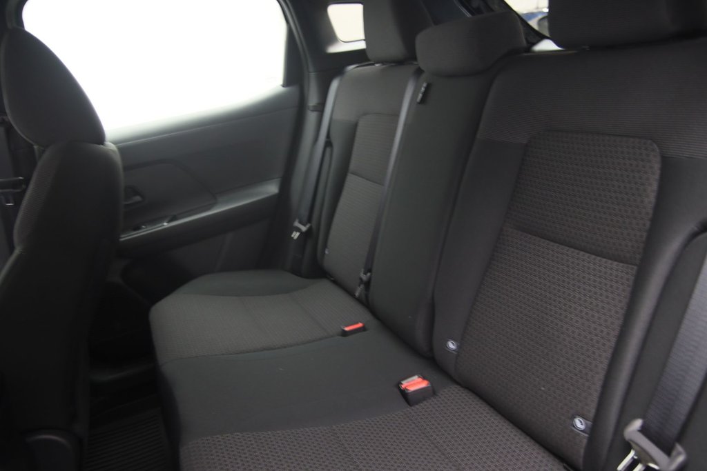 2025 Nissan Kicks S in Chicoutimi, Quebec - 9 - w1024h768px