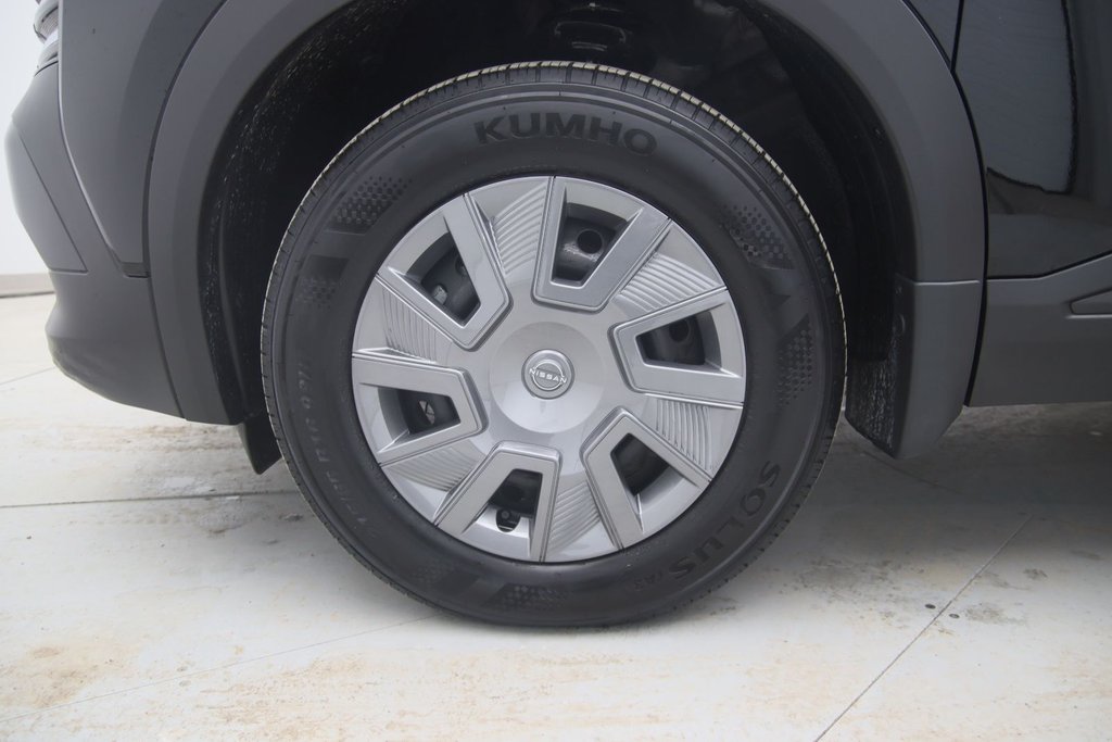 2025 Nissan Kicks S in Chicoutimi, Quebec - 18 - w1024h768px
